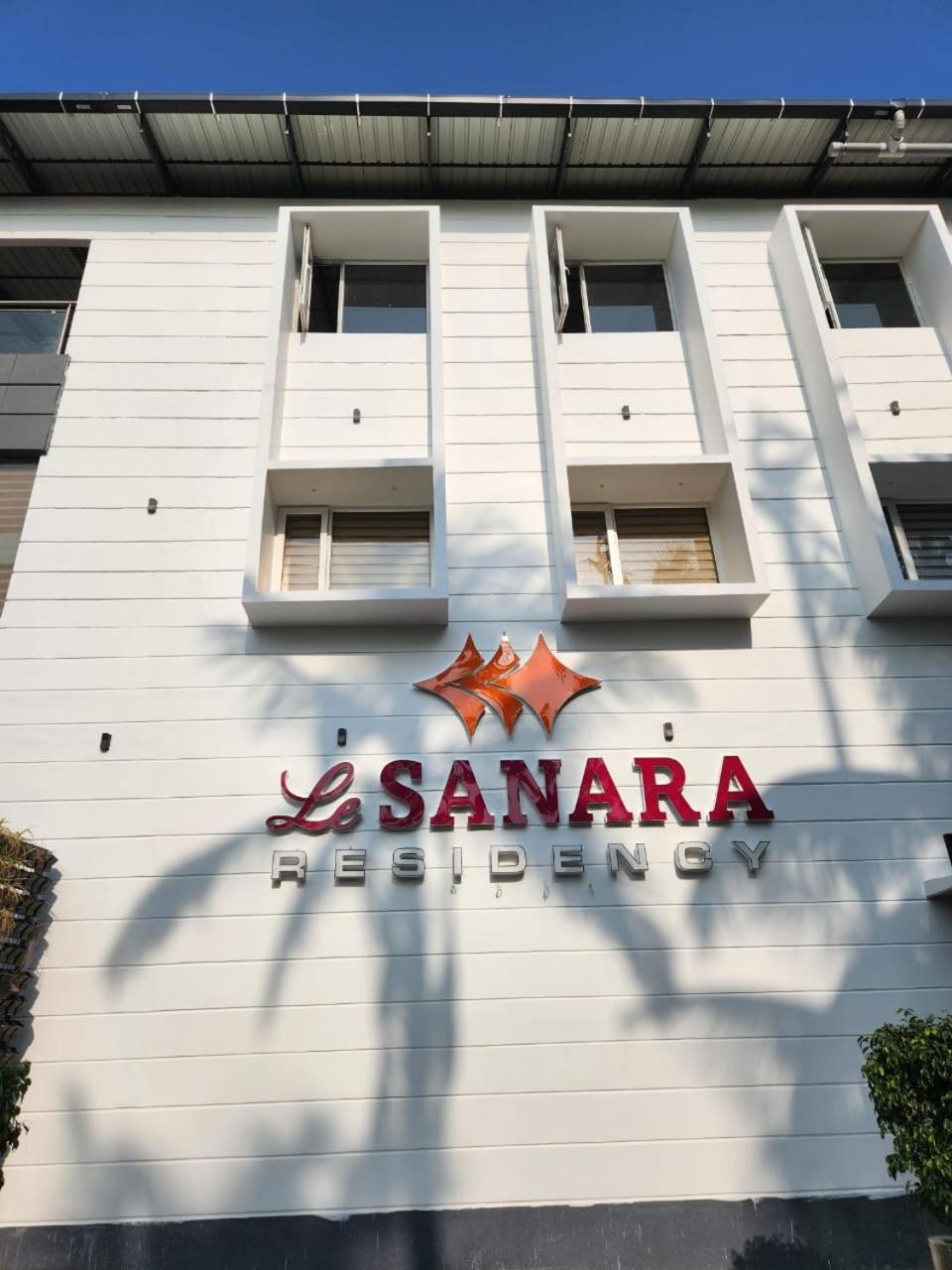 Hotel Le Sanara Residency à Thanniyam Extérieur photo